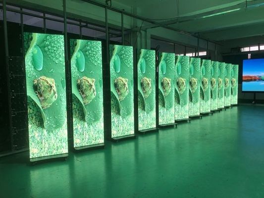 Дисплей с цветовой конфигурацией 1R1G1B и размером модуля 320x160 мм