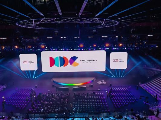 Хорошая цена Прокат корпуса Мягкий модуль IP65 водонепроницаемый наружный светодиодный видеодисплей, яркость 5000 онлайн
