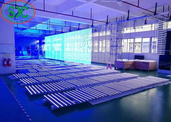 Хорошая цена Светодиодный прозрачный экран высокая яркость полный цвет прозрачная стена 32768 пунктов / квадратный метр Для аренды онлайн