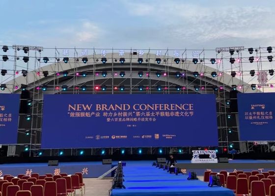 Полноцветный светодиодный экран для аренды водонепроницаемый и рабочая температура -10-50 градусов Цельсия идеально подходит для мероприятий на открытом воздухе