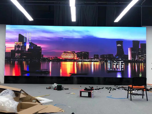 Хорошая цена GOB Fine Pitch P1.875 P2.5 LED экран видеостены в помещении 8K полный цвет онлайн