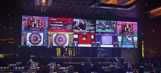 Дисплей с высокой яркостью RGB LED с продолжительностью службы 100000 часов и прочным дисплеем P4.81