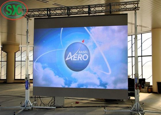 Хорошая цена Стеклянный алюминиевый экран Сцена Фон HD 160x160 мм P2.5 Арендный светодиодный дисплей онлайн