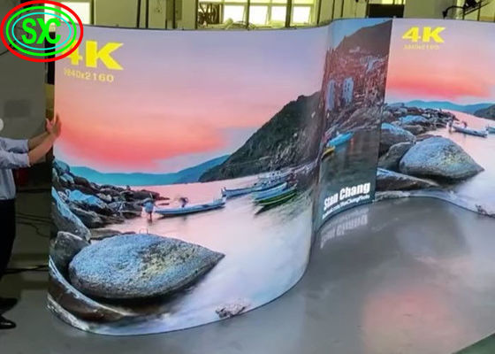 Стена приведенная 500X500mm SMD2121 1200cd/m2 P3.91 крытая видео-