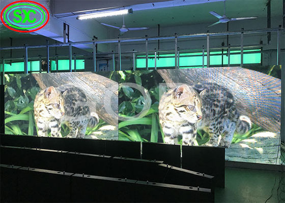 Хорошая цена Одновременный контроль П2.5-П6 1100кд рекламируя экраны СИД онлайн